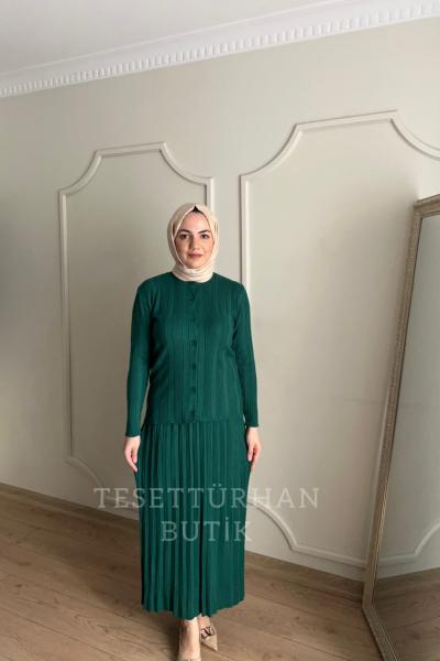 CEYLİN ETEKLİ TAKIM Zümrüt